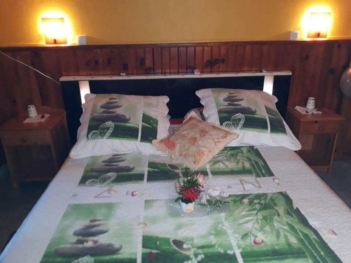 Bed and Breakfast Petite Fleur De Lentilles Силао Экстерьер фото